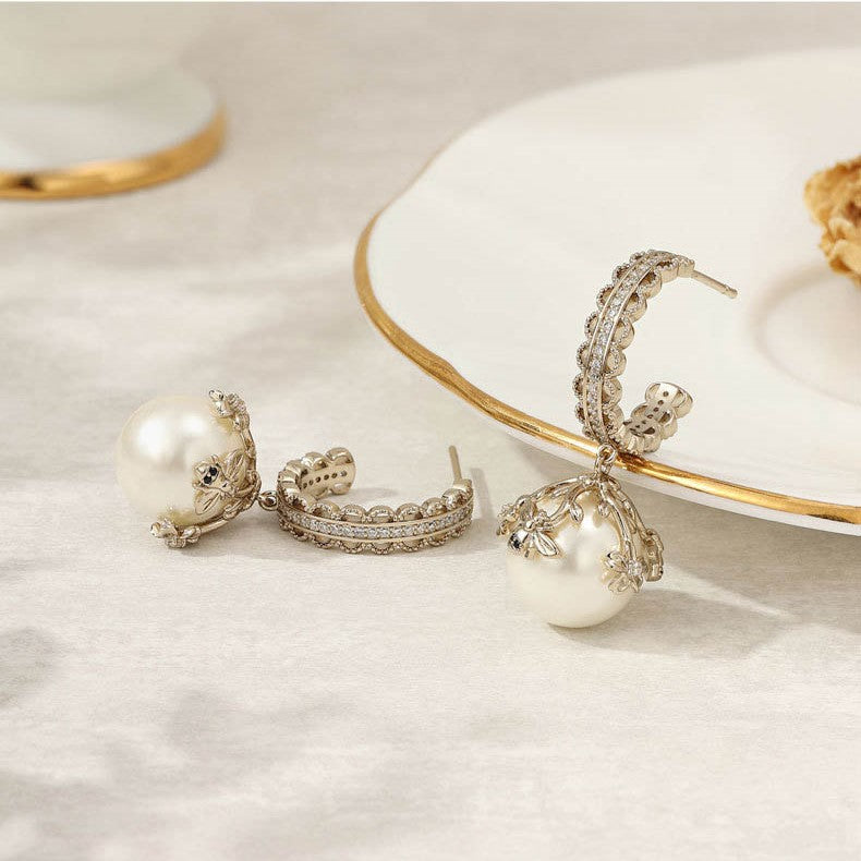 Bee Sakura Zircon Pearl Earrings